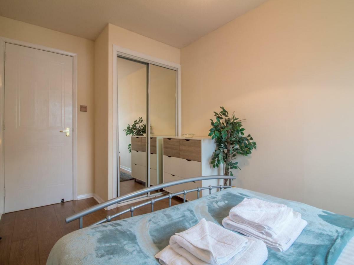 Bright & Tranquil Apartment Near City Centre With Free Parking! Edinburgh Eksteriør billede