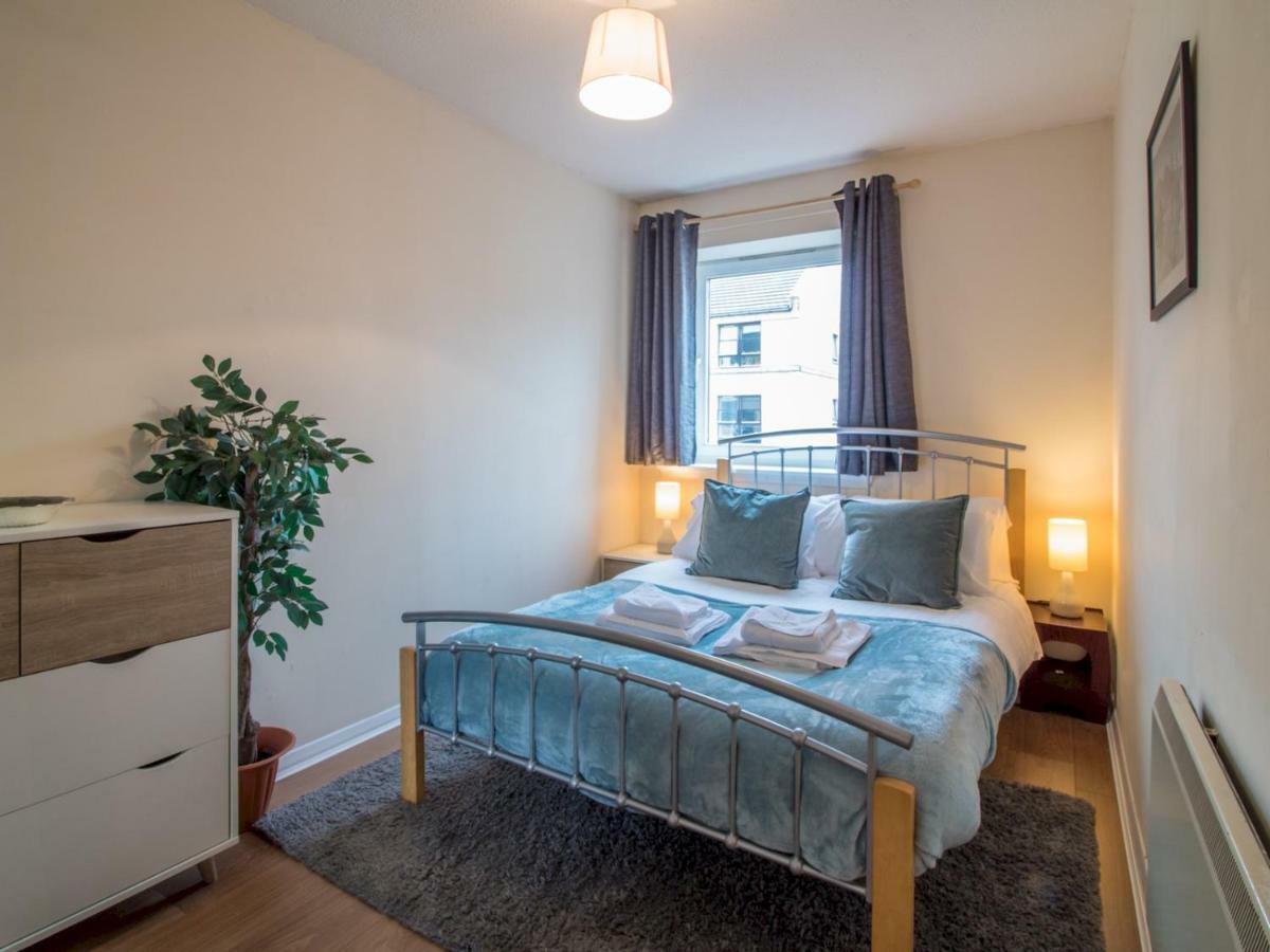 Bright & Tranquil Apartment Near City Centre With Free Parking! Edinburgh Eksteriør billede